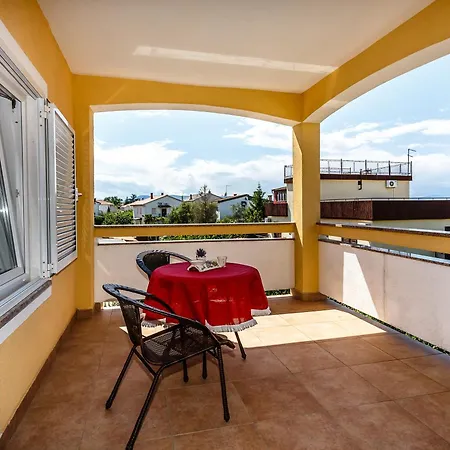 Sara Апартаменты *