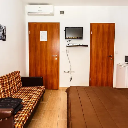 Sara Apartment *