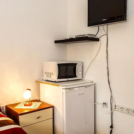 Apartman Sara *